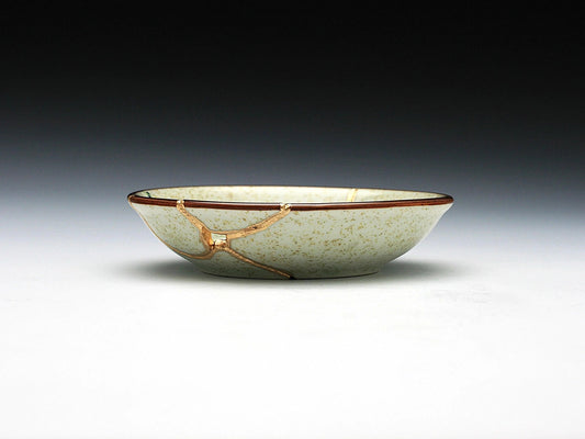 Small Beige Kintsugi Plate with Rose Image