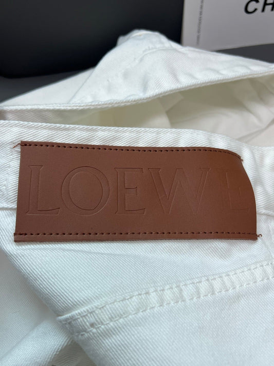 Loew White Anagram White Jean