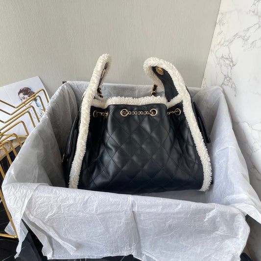 CC 25C Hobo Bag 30cm Black White Lambskin Gold Hardware