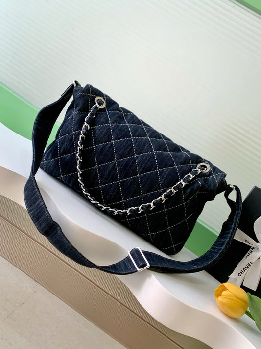 Chanel 25 Bag Navy Blue 34cm Denim Fabric 289496