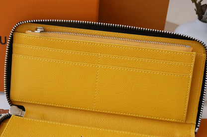 ZIPPY WALLET 20 BLACK CANVAS