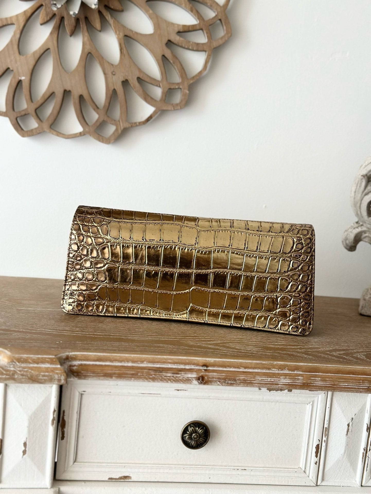 Chanel Vintage Crocodile-embossed Gold Clutch Bag Cowhide 275839