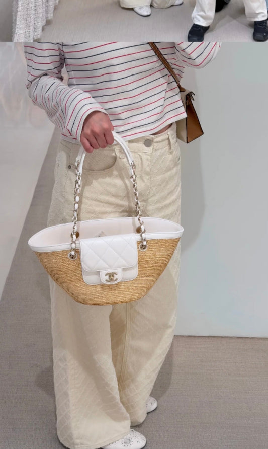CC 26C Small Woven Basket Bag 34cm Natural Wheat Straw