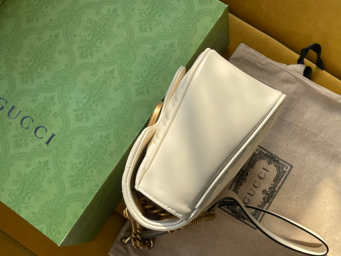 GG MARMONT MATELASS_ LARGE 26 BAG WHITE CALFSKIN