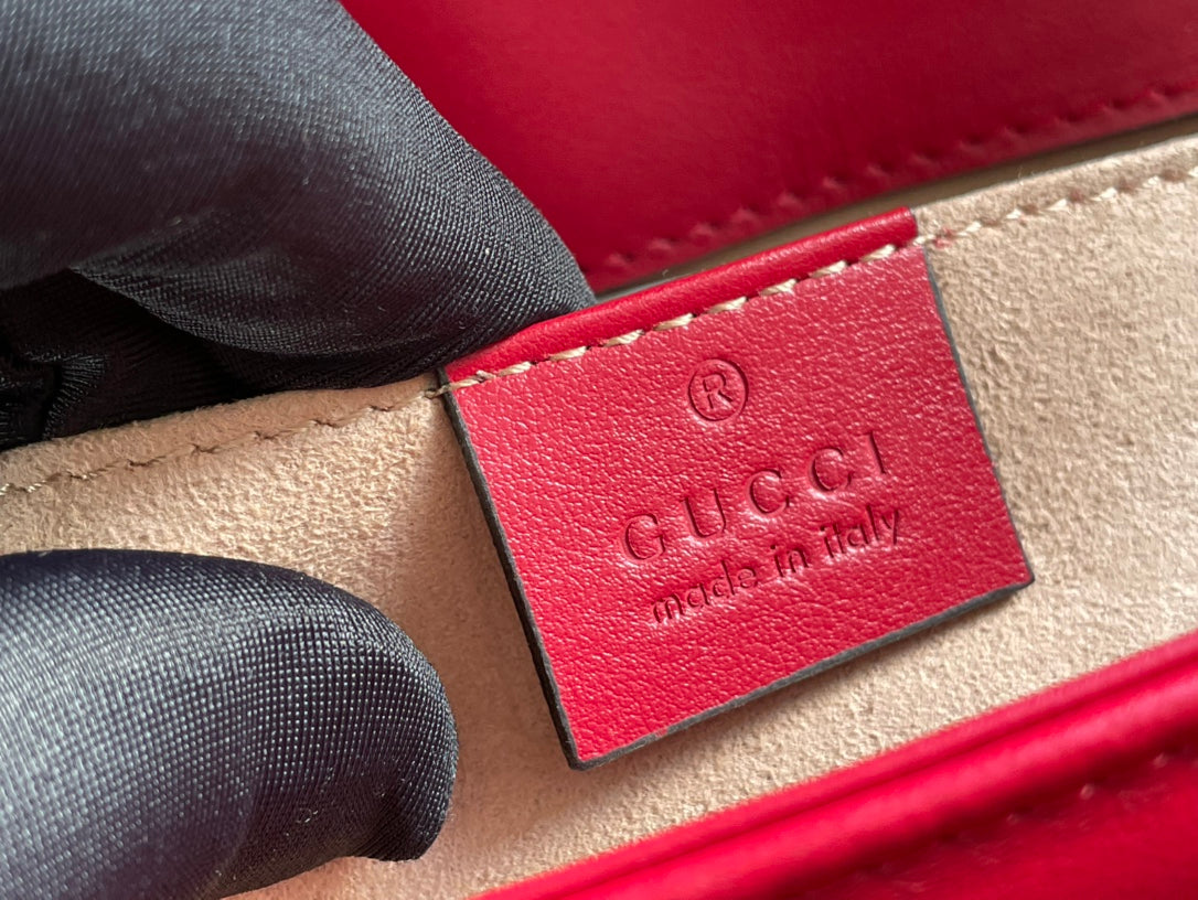 GG MARMONT MATELASS_ SMALL 22 BAG RED PINK CALFSKIN