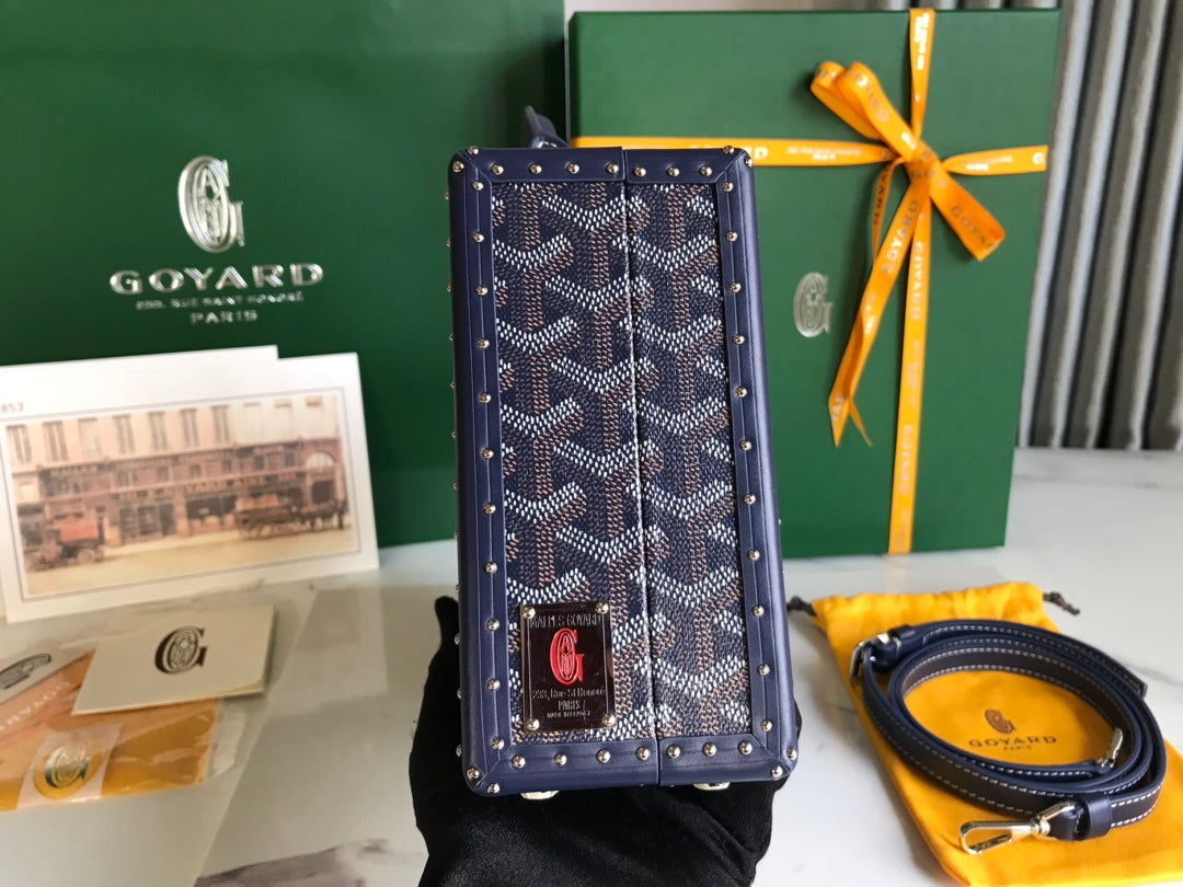 GRAND H_TEL TRUNK BAG 24 IN NAVY BLUE GOYARDINE CANVAS AND CALFSKIN