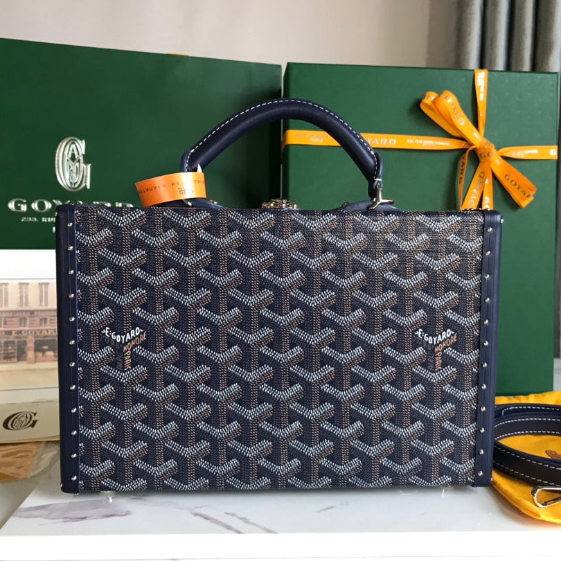 GRAND H_TEL TRUNK BAG 24 IN NAVY BLUE GOYARDINE CANVAS AND CALFSKIN
