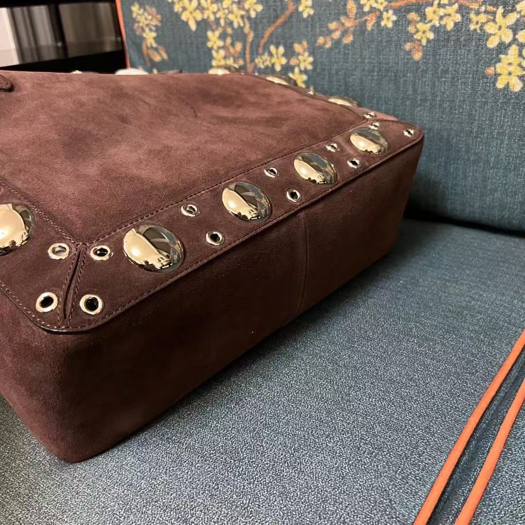 Valentino Garavani NellcÃ´te Suede Shopping Bag