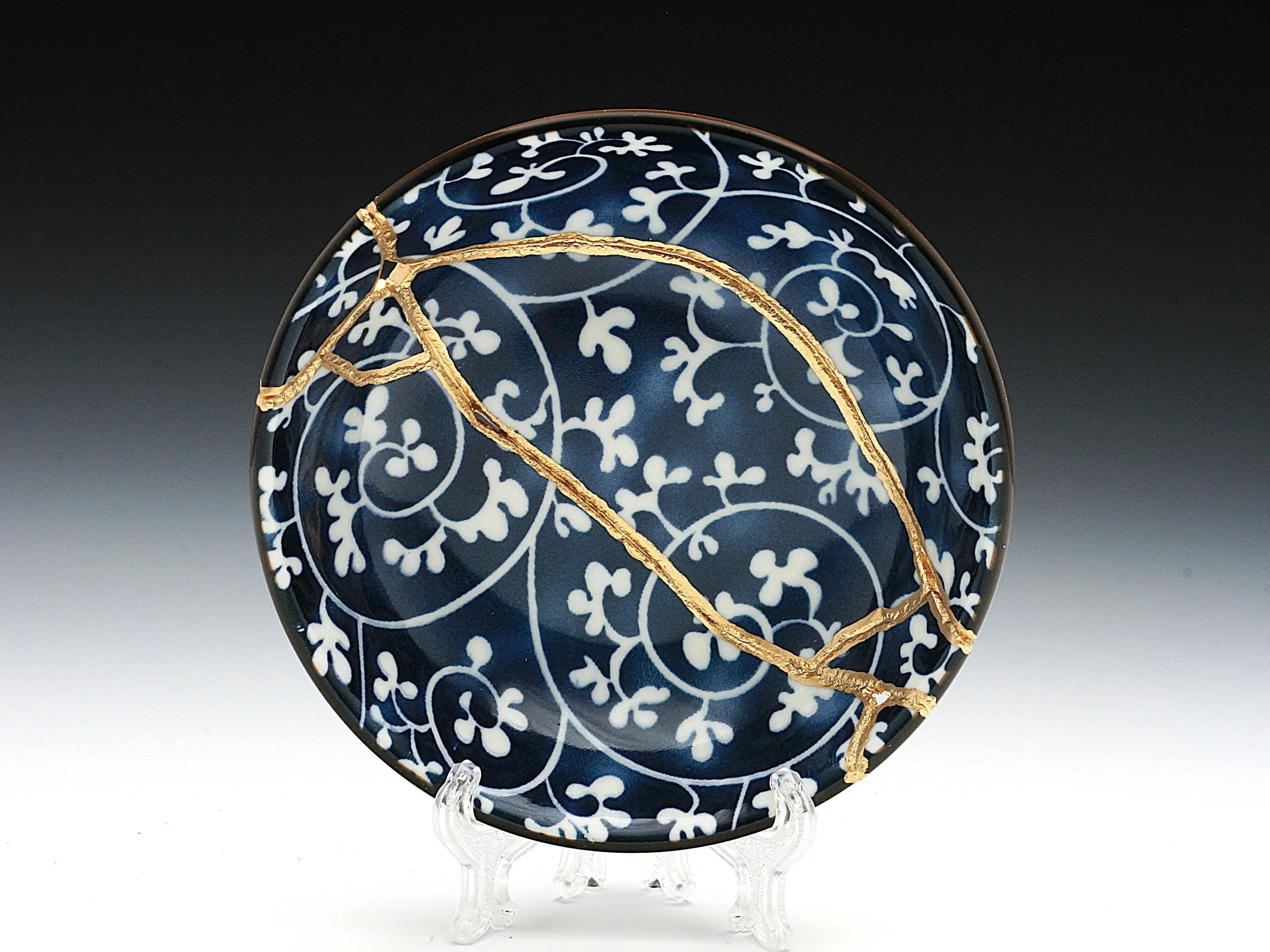 Small Blue and White Kintsugi Plate with Vines