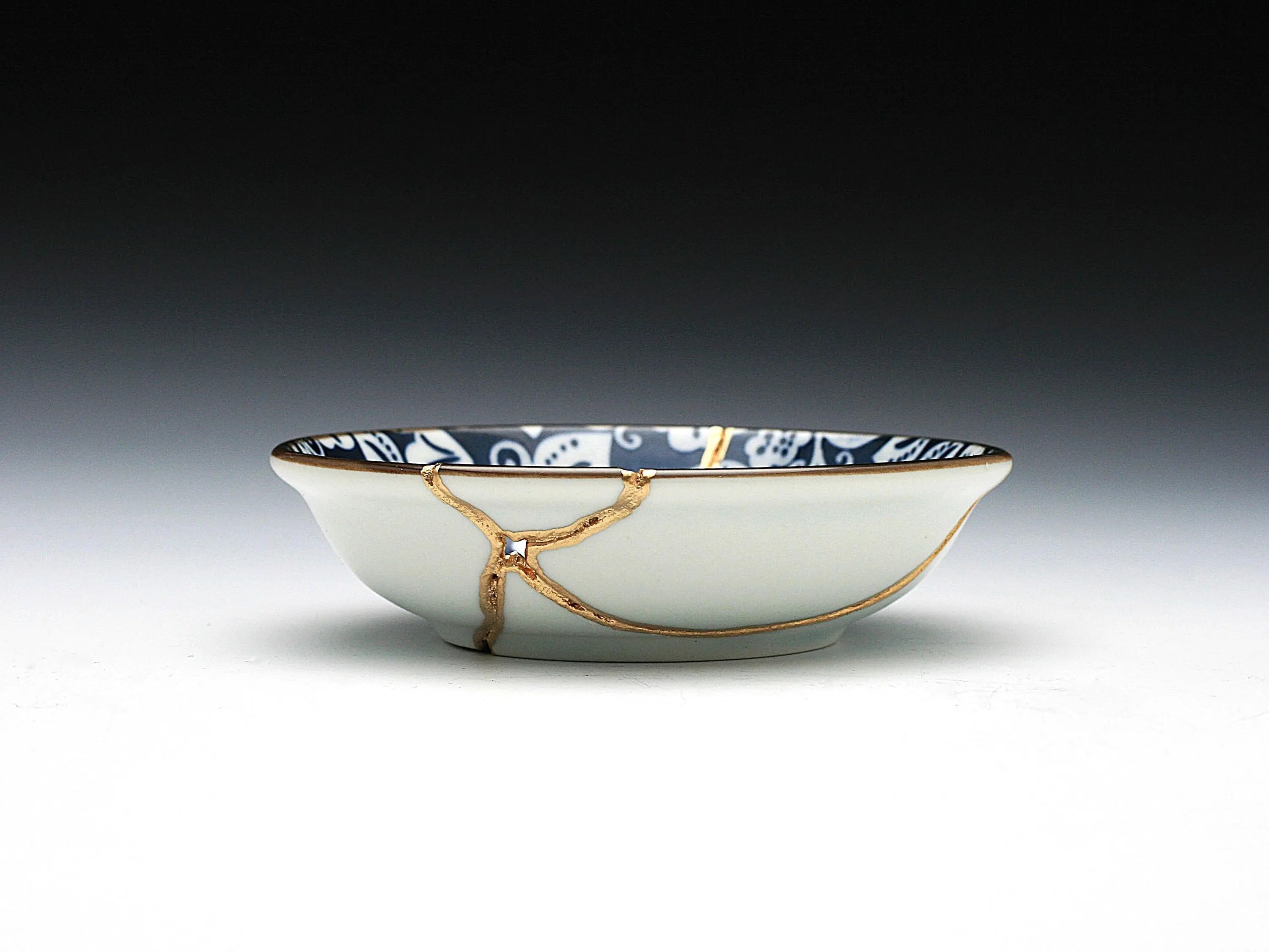 Small Blue and White Kintsugi Plate with Leaves