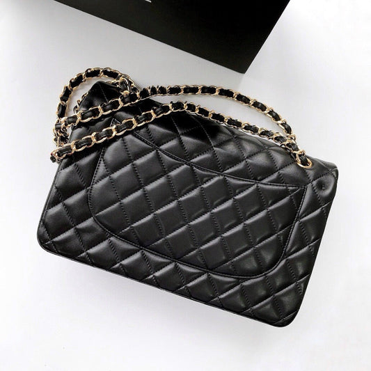 CLASSIC FLAP 30 BLACK LAMBSKIN LIGHT GOLD HARDWARE