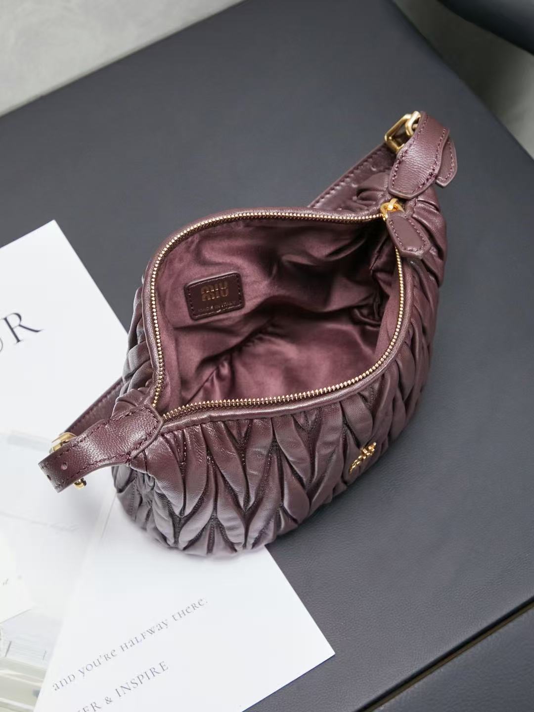 Miu MatelassÃ© Pouch Bag 23cm Chocolate Leather