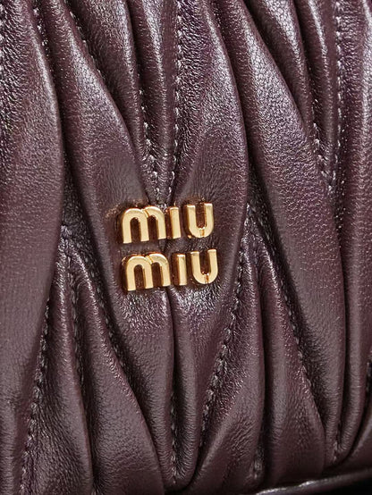 Miu MatelassÃ© Pouch Bag 23cm Chocolate Leather
