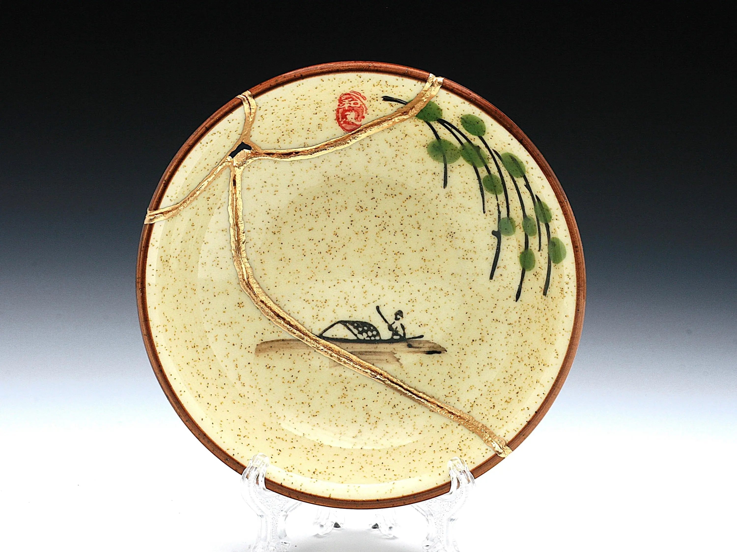 Small Beige Kintsugi Plate with Image