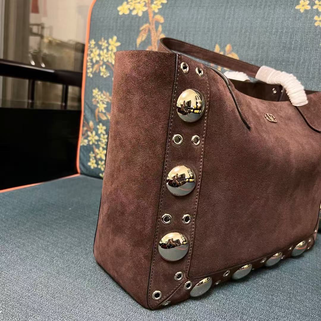 Valentino Garavani NellcÃ´te Suede Shopping Bag