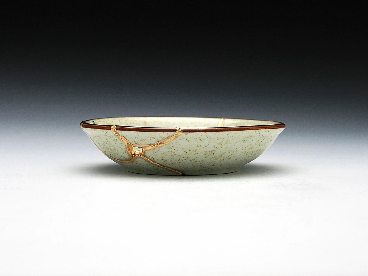 Small Beige Kintsugi Plate with Rose Image