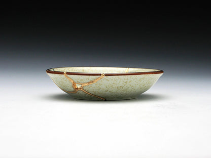 Small Beige Kintsugi Plate with Rose Image