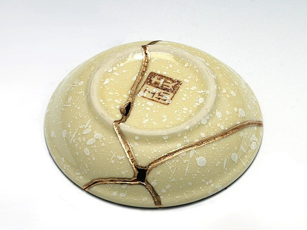 Small Beige Kintsugi Plate with Red and Yellow Flowers