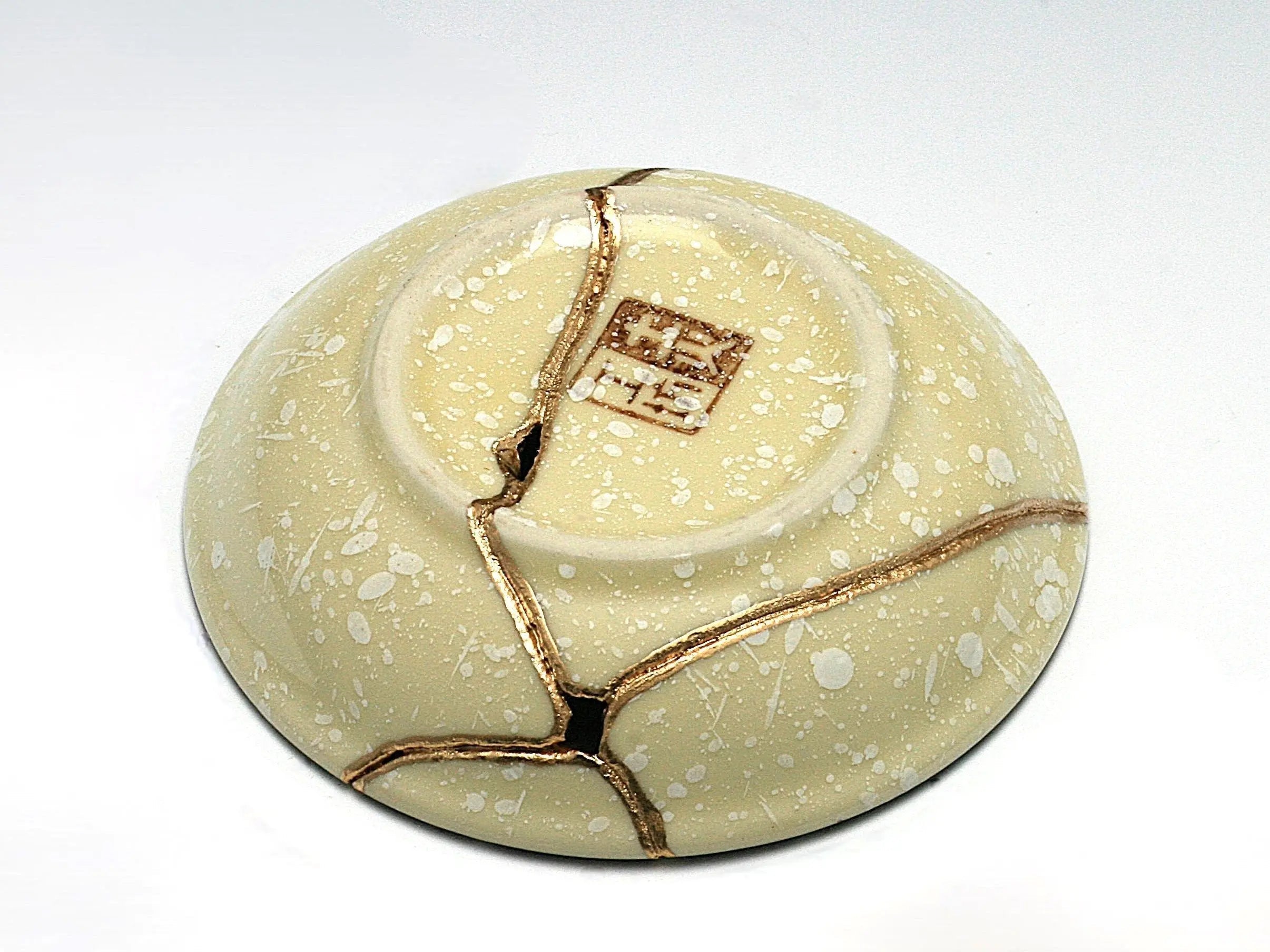 Small Beige Kintsugi Plate with Red and Yellow Flowers