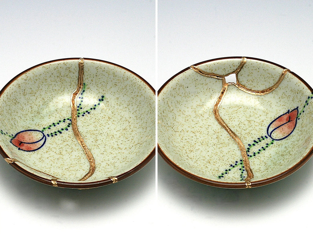 Small Beige Kintsugi Plate with Rose Image