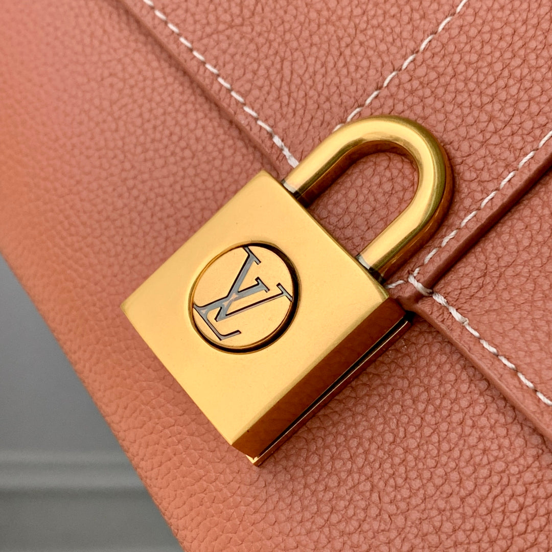 LOW KEY BAG 22 IN COGNAC BROWN CALFSKIN