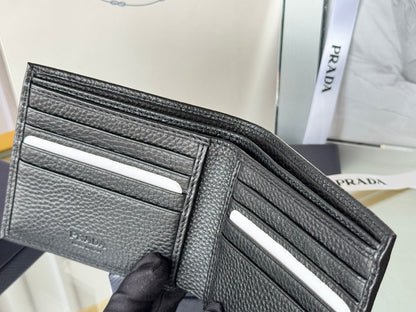 Pra 2M0513 Logo-Debossed Wallet 11cm Black lychee-grained cowhide