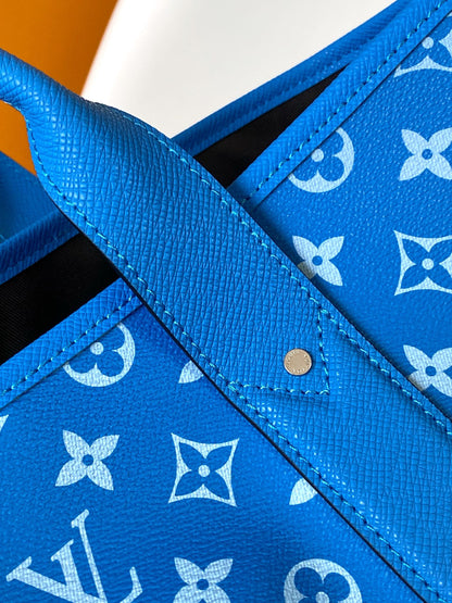 LV The Weekend Tote Bag 43cm Blue Monogram Canvas & TaÃ¯ga Leather
