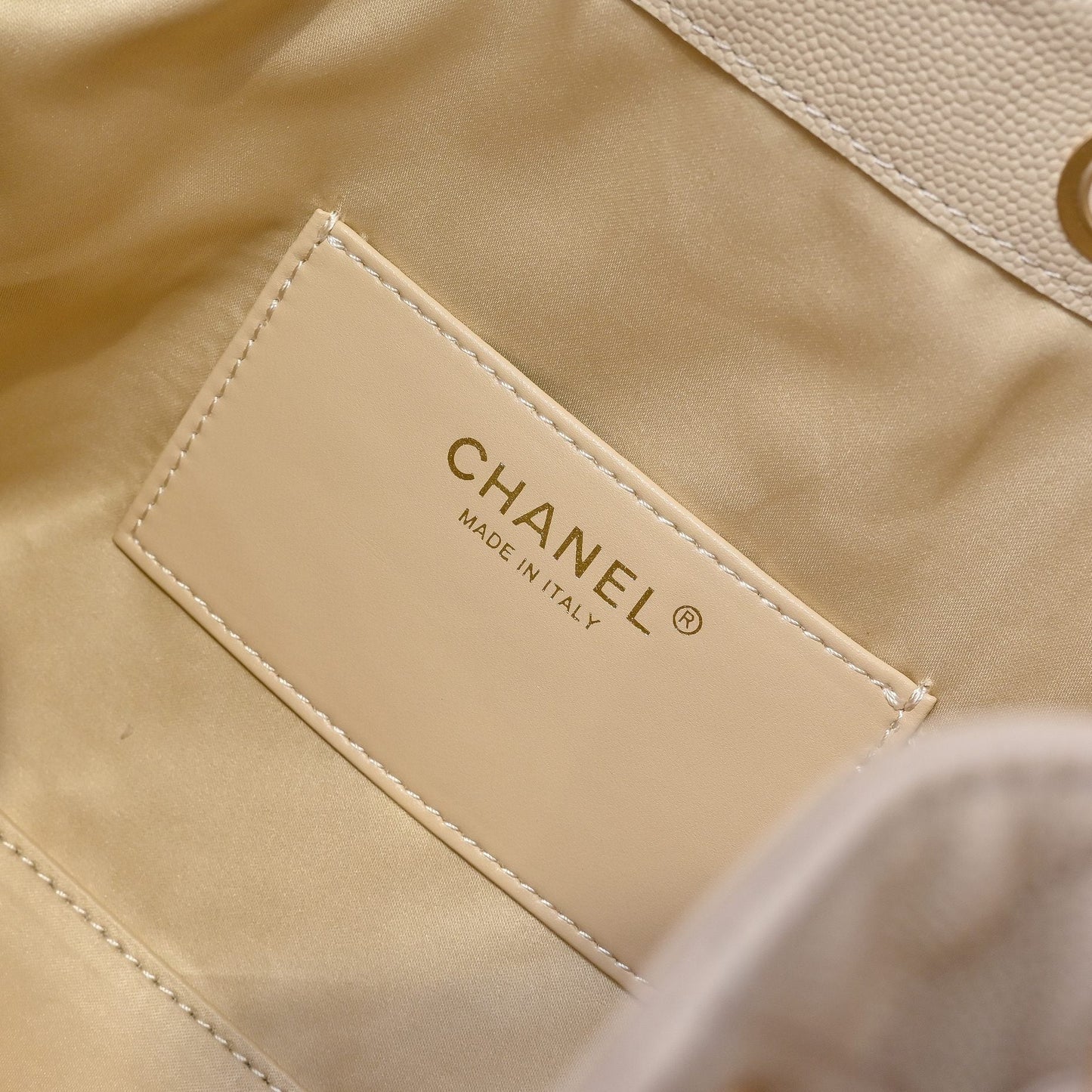 CC 25C Hobo Bags 30cm Nude Grained Calfskin
