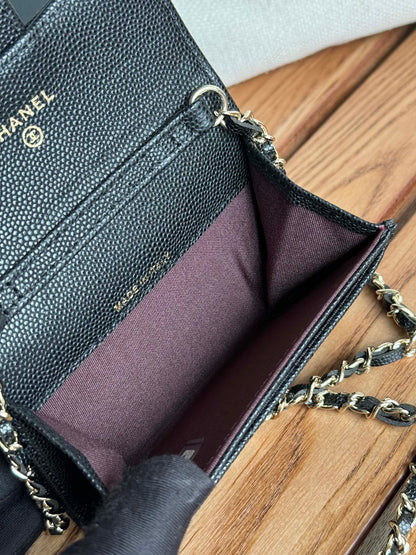 CC 24 Classic Wallet On Chain 11cm Black Gold Metal Caviar 240666