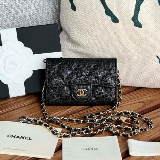 CC 24 Classic Wallet On Chain 11cm Black Gold Metal Caviar 240666
