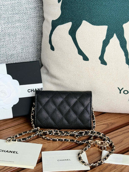 CC 24 Classic Wallet On Chain 11cm Black Gold Metal Caviar 240666