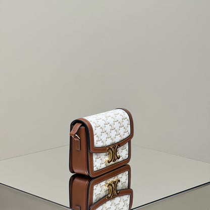 CLASSIQUE TRIOMPHE 22 CALFSKIN WHITE BROWN